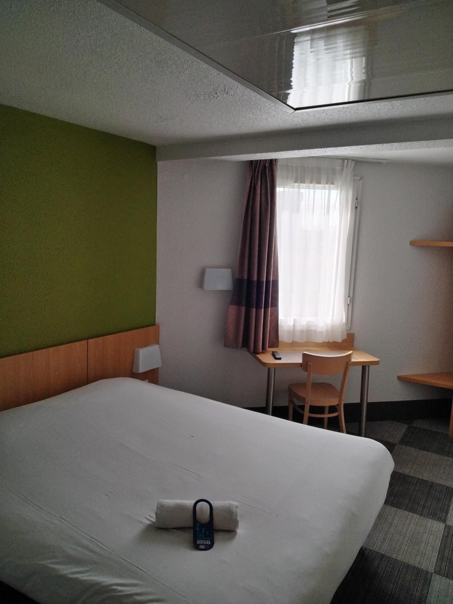 Hotel Inn Design มงต์ลูซง ภายนอก รูปภาพ