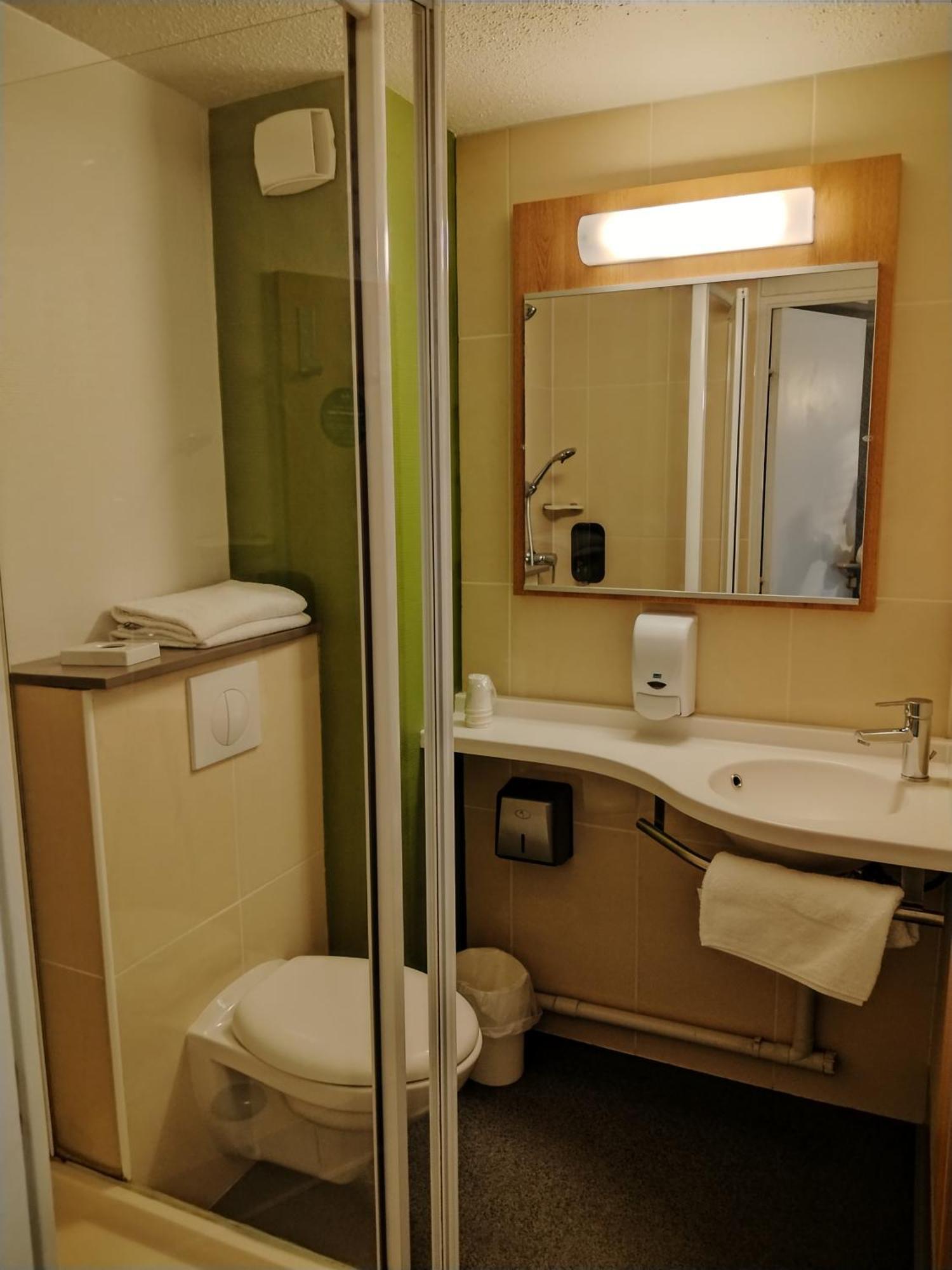 Hotel Inn Design มงต์ลูซง ภายนอก รูปภาพ
